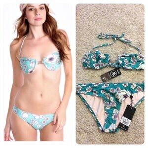 NWT! Wildfox Sixties Floral Bikini Top and bottom bikini